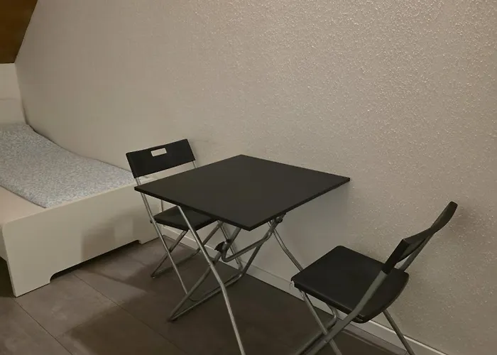 Modernes & Einfaches Uebernachten Guest house