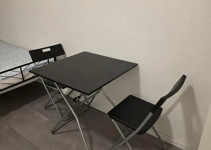 Modernes & Einfaches Uebernachten Guest house *