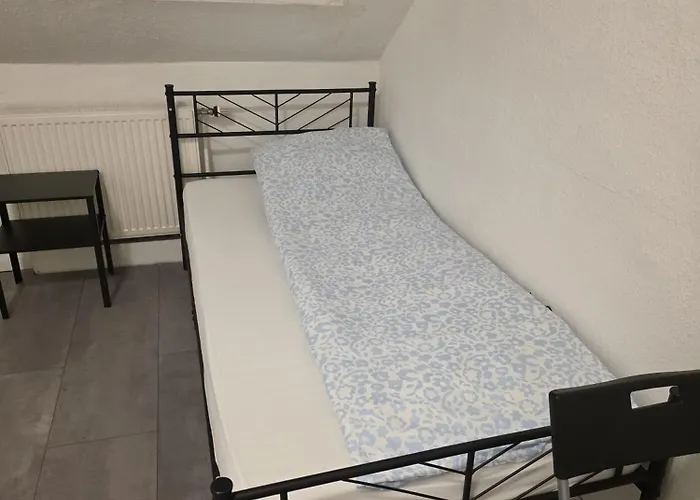 Modernes & Einfaches Uebernachten Guest house